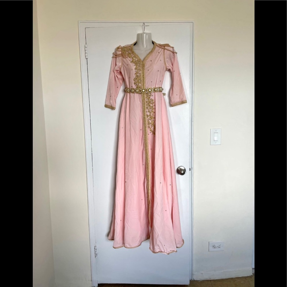Light pink velvet kaftan with gold embroidery